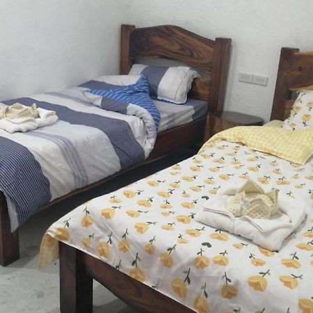 Panda Guest House Корон Экстерьер фото