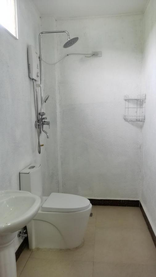 Panda Guest House Корон Экстерьер фото